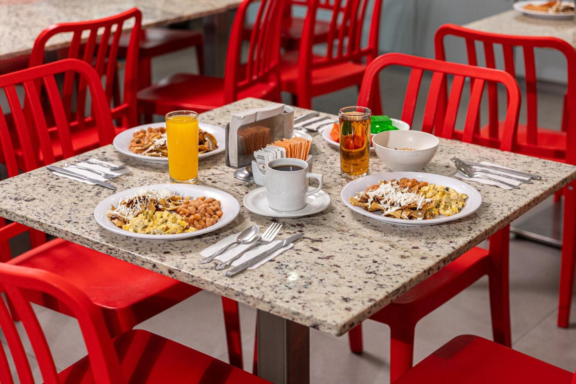 Hotel Mexico Plaza Silao Aeropuerto 外观 照片